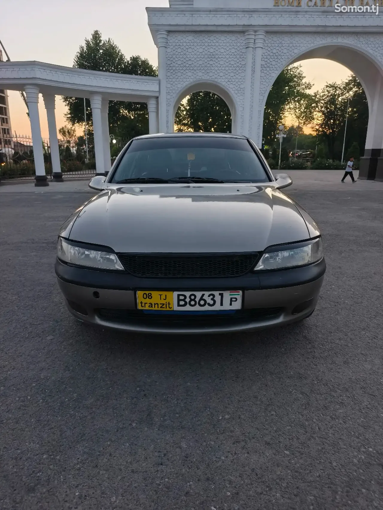 Opel Vectra B 1996 · 1.6 MT
