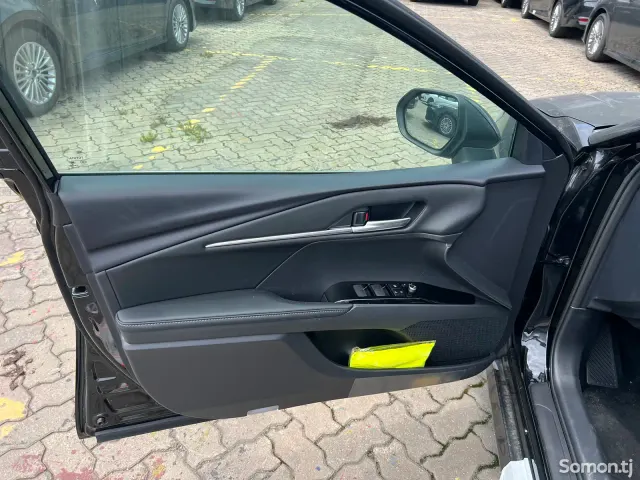 Toyota Camry 2025 · 2.0 CVT