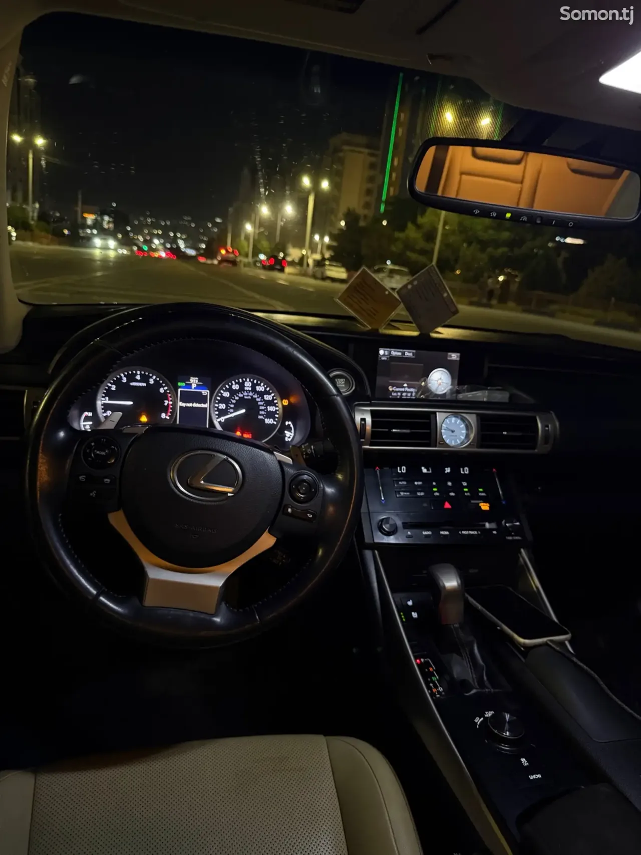 Lexus IS series 2014 · 2.5 AT