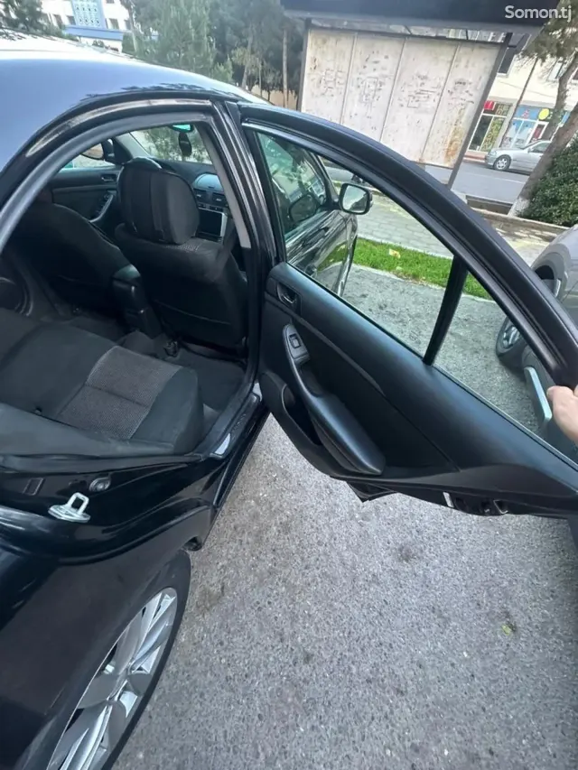 Toyota Avensis 2008 · 2.0 AT