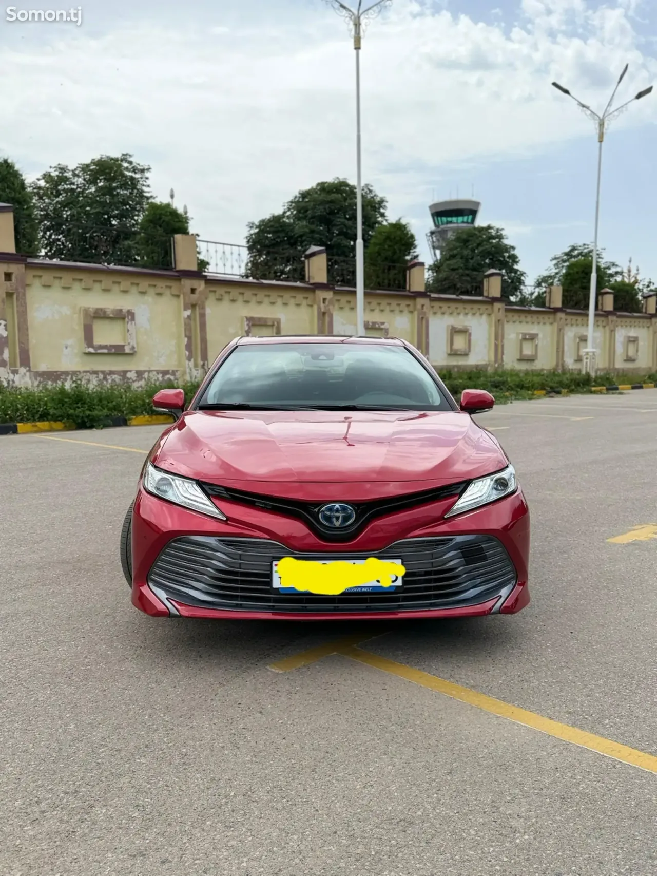 Toyota Camry 2018 · 2.5 AT