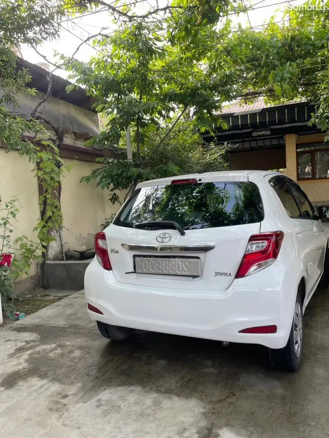 Toyota Vitz 2014 · 1.3 AT