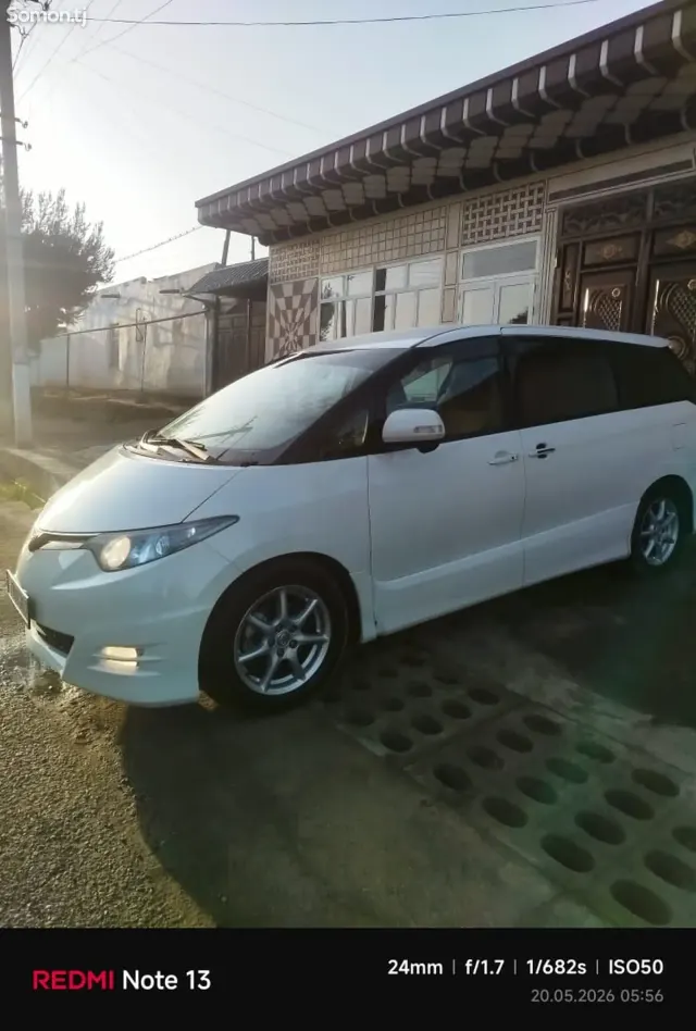 Toyota Estima 2008 · 2.4 AT