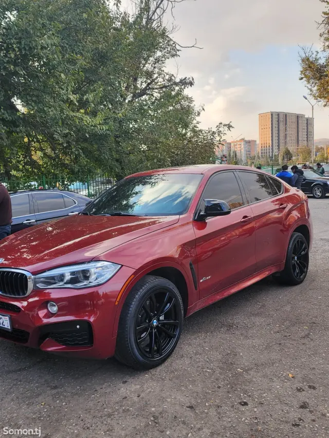 BMW X6 M 2017 · 3.0 AT