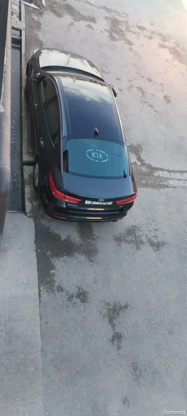 Kia Optima 2017 · 2.4 AT