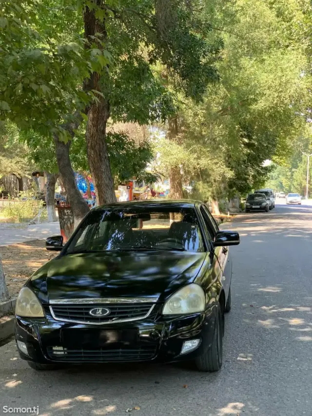 Lada (ВАЗ) Priora 2010 · 1.6 MT