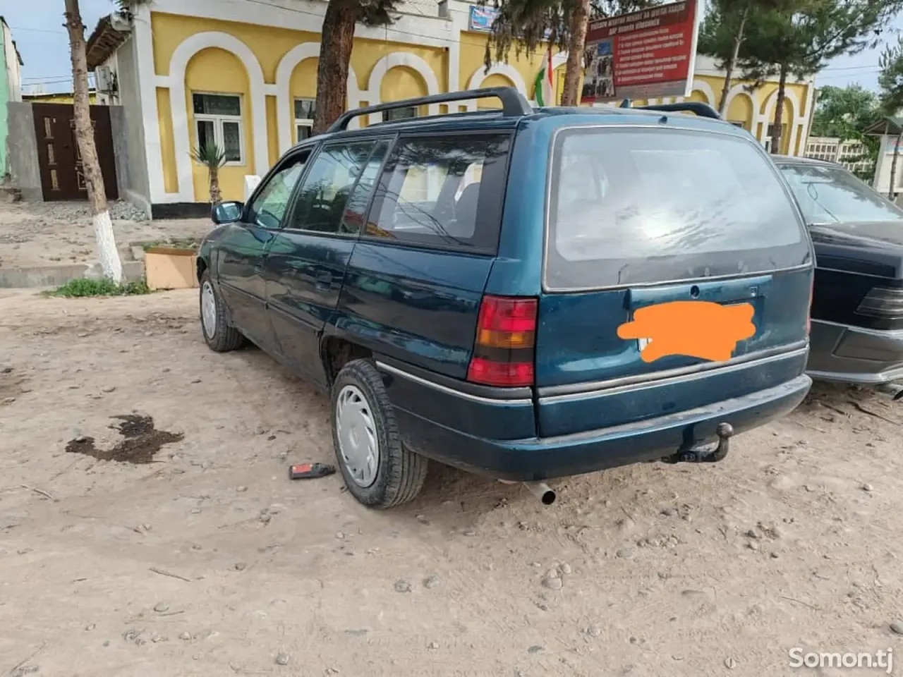 Opel Astra F 1994 · 1.6 MT