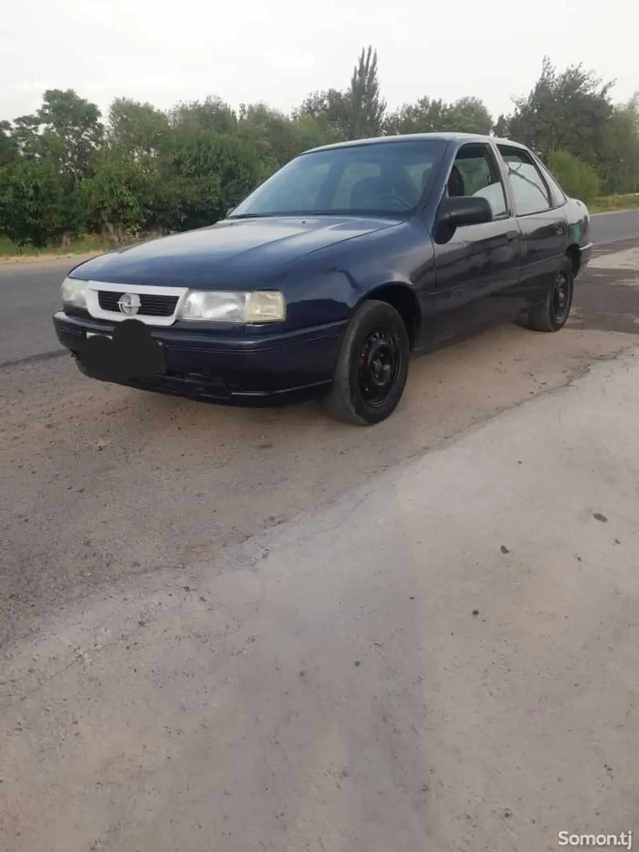 Opel Vectra A 1991 · 1.6 MT