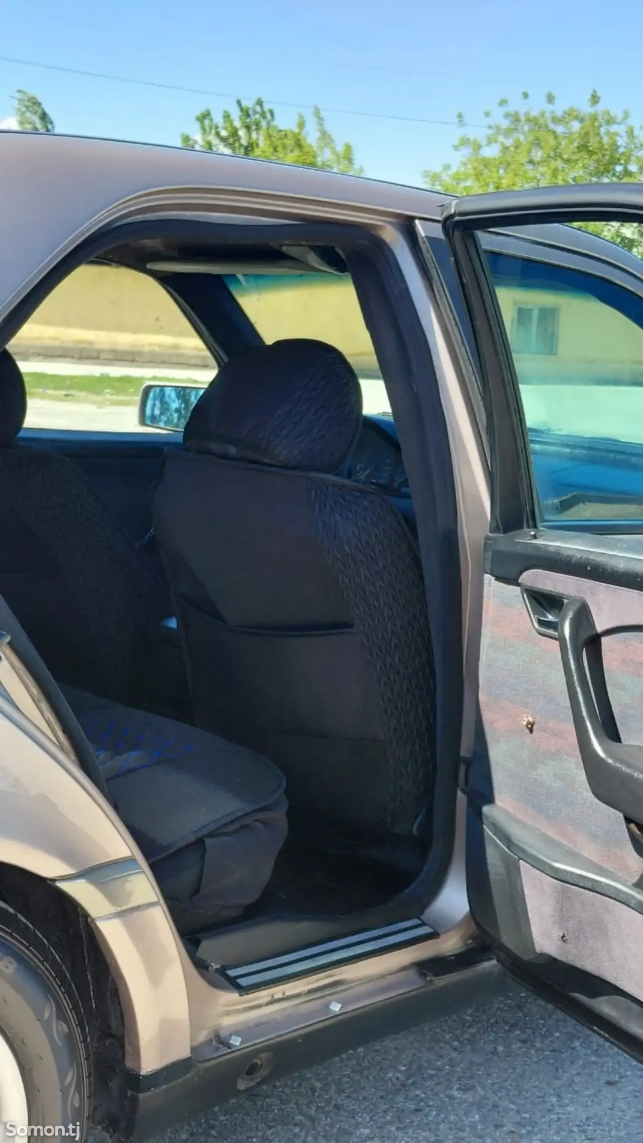 Mercedes-Benz C class 1995 · 2.0 MT