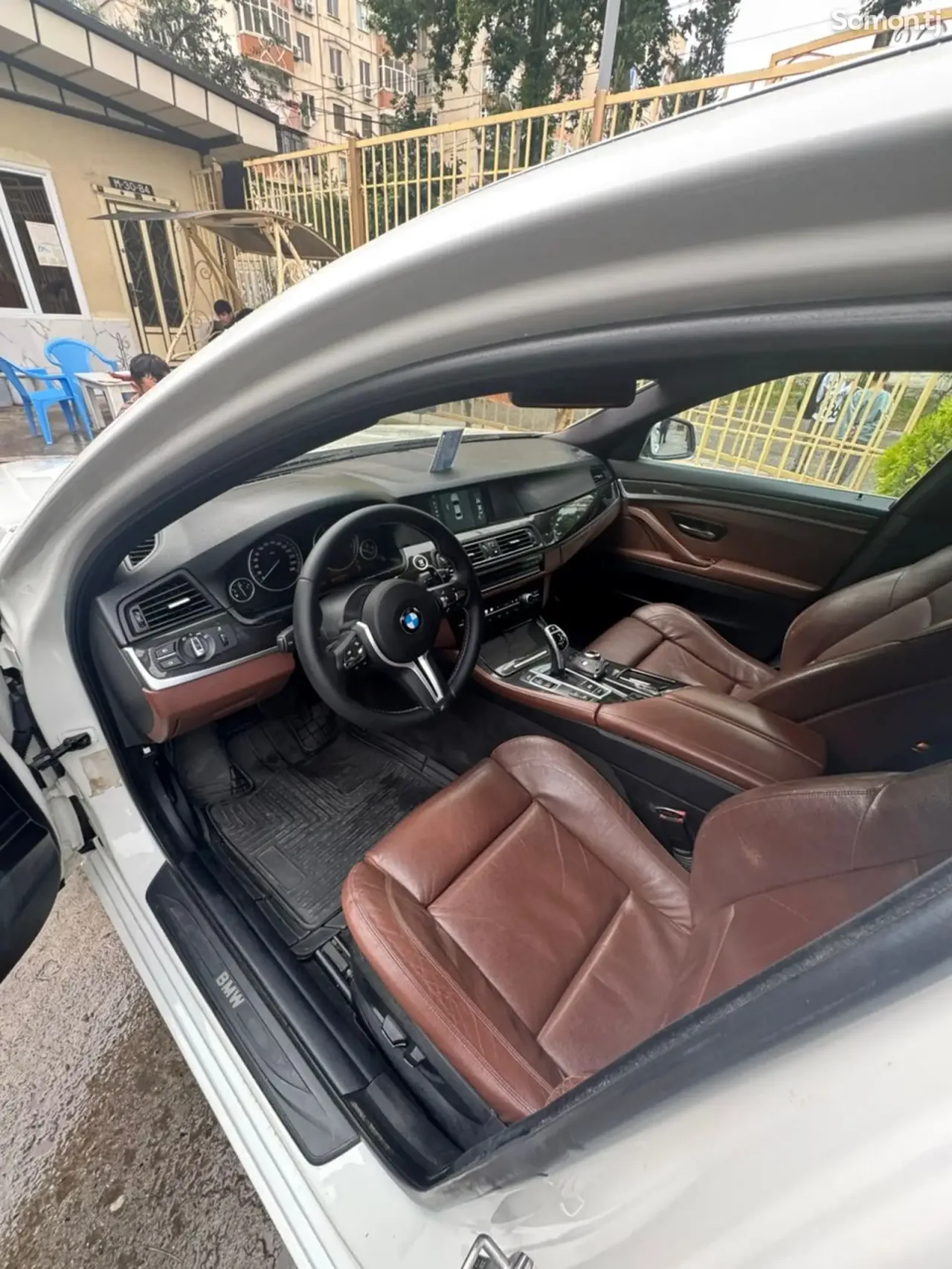 BMW 5 series 2012 · 2.8 AT