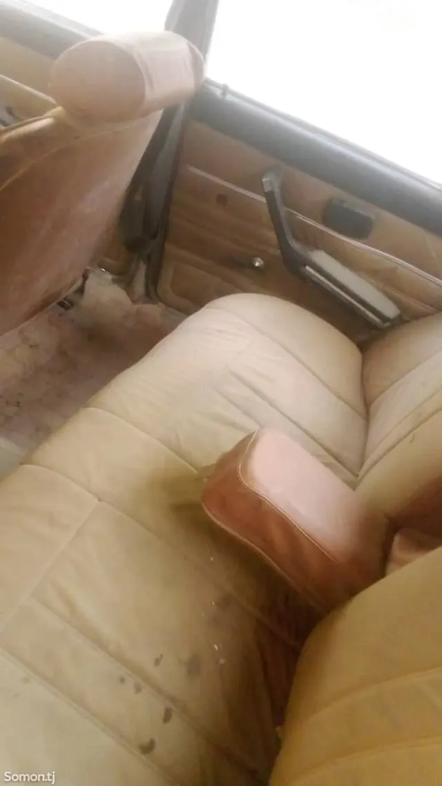 Lada (ВАЗ) 2106 1986 · 1.4 MT