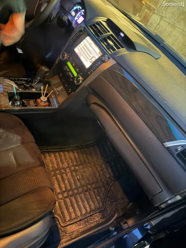 Toyota Camry 2015 · 2.5 AT