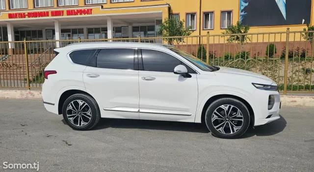 Hyundai Santa Fe 2018 · 2.0 AT