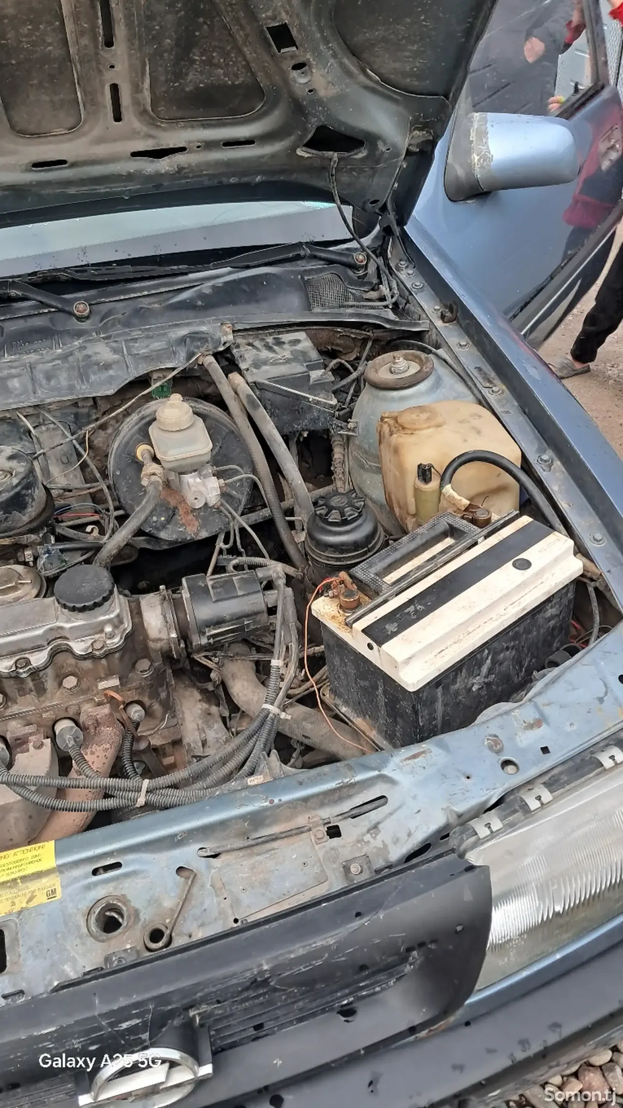 Opel Vectra A 1990 · MT