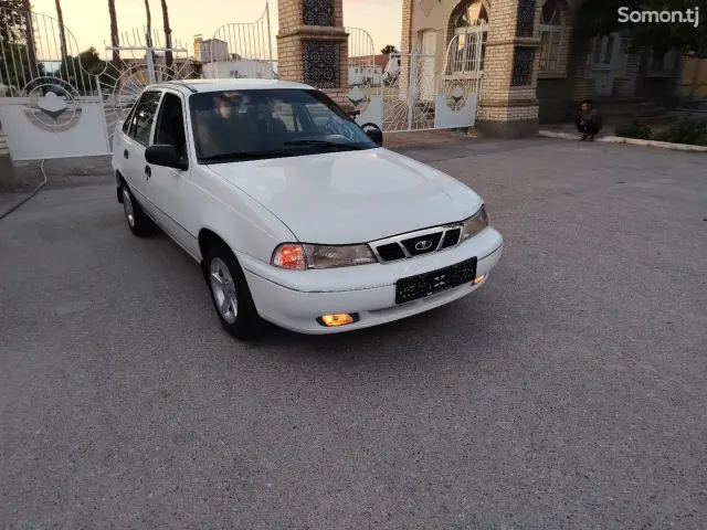 Daewoo Nexia 1996 · 1.5 MT