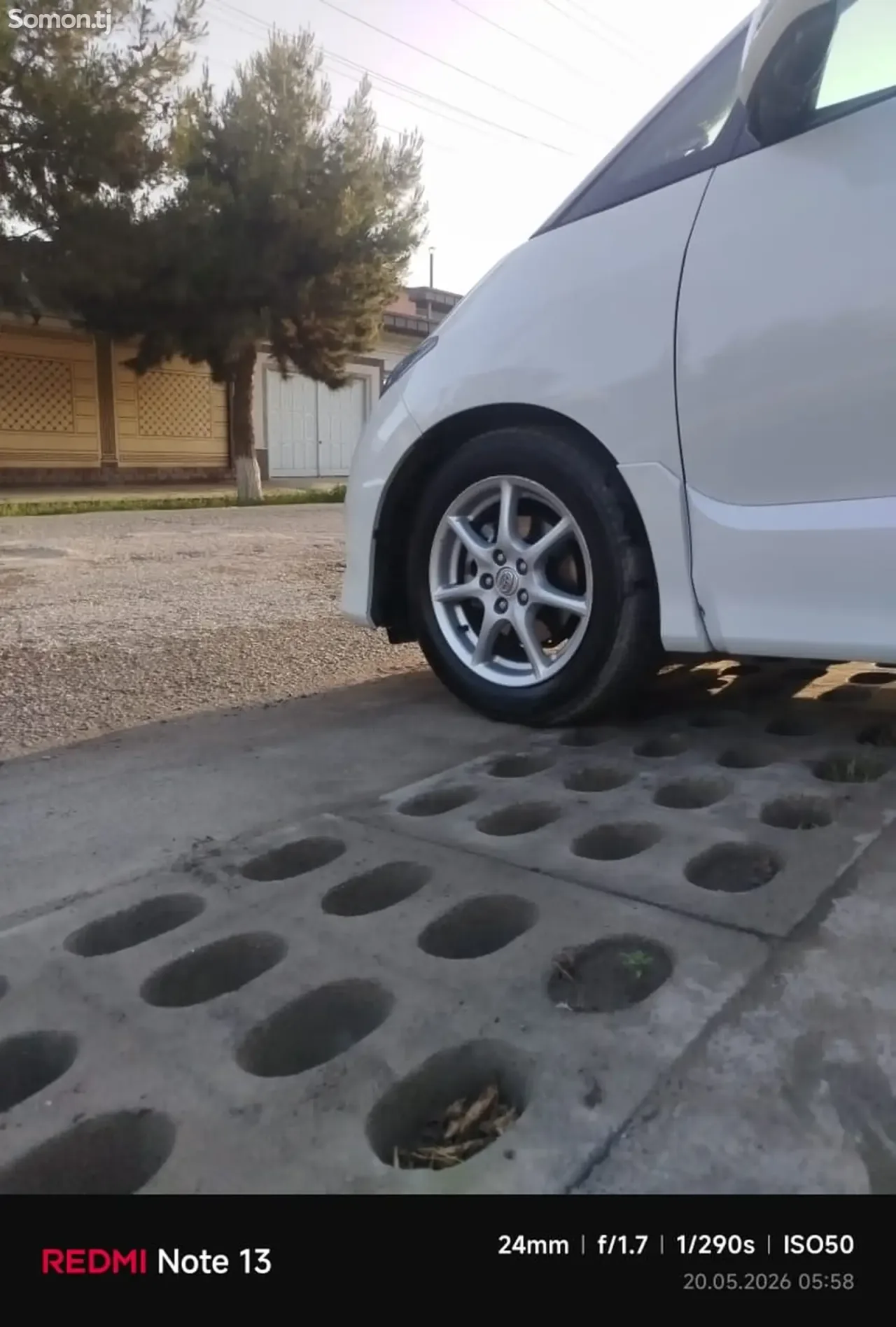 Toyota Estima 2008 · 2.4 AT