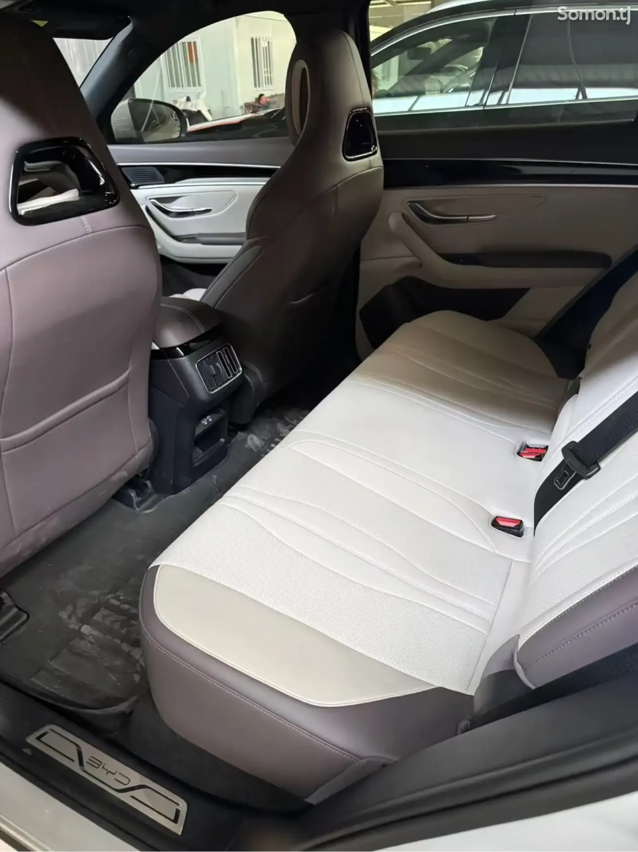 BYD Song Plus 2025 · AT