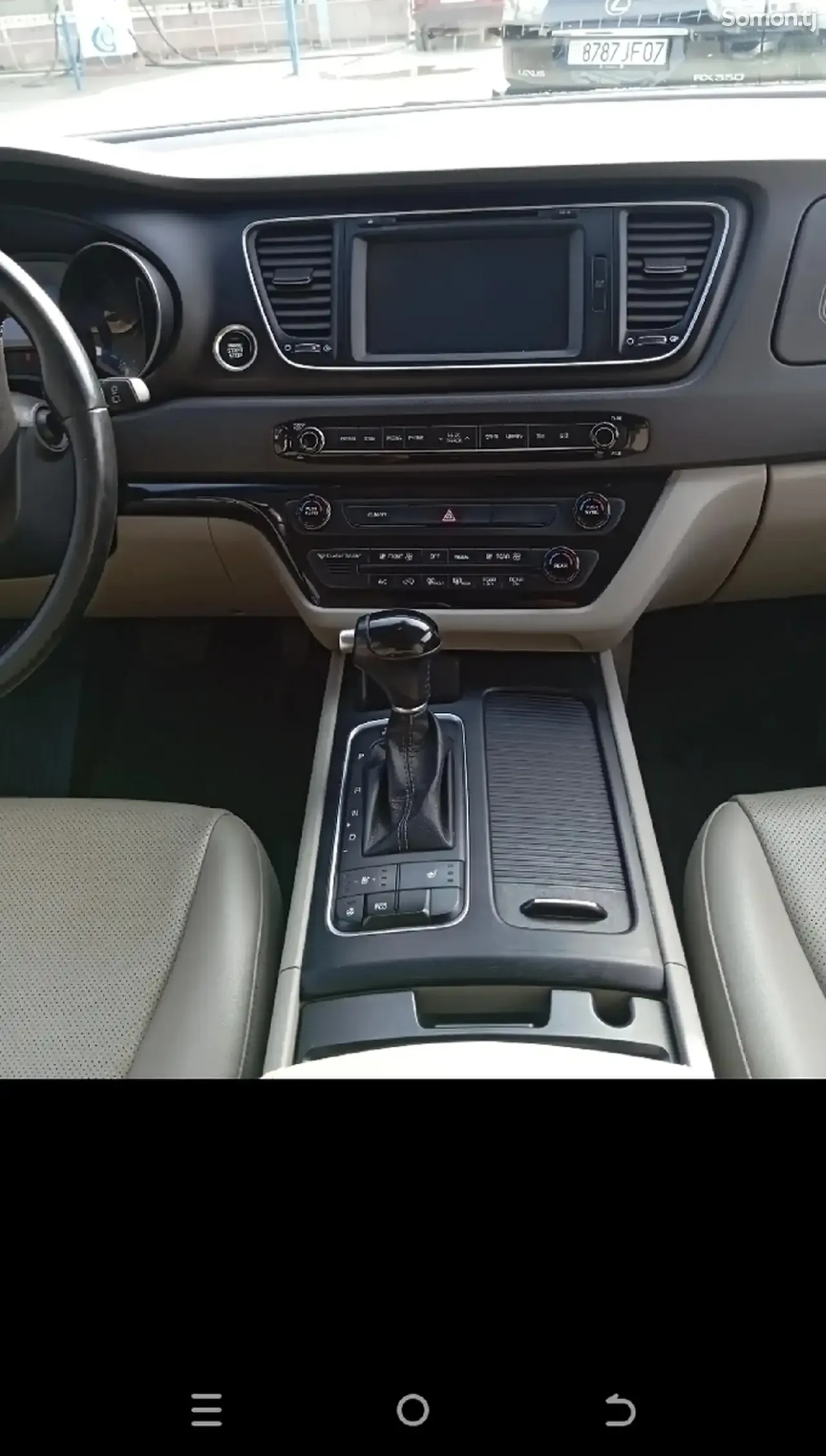Kia Carnival 2014 · 2.2 AT