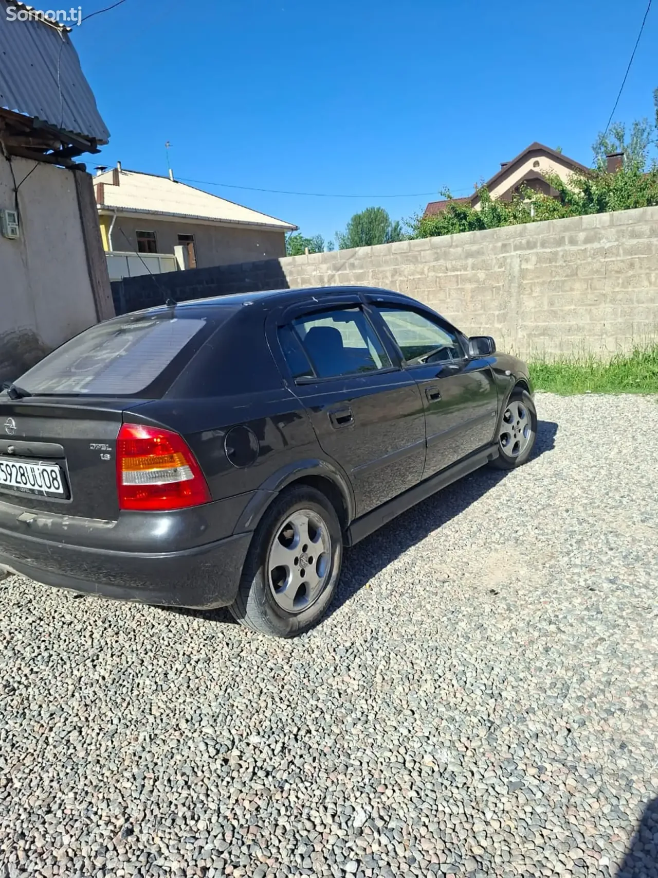 Opel Astra G 2000 · 1.6 MT