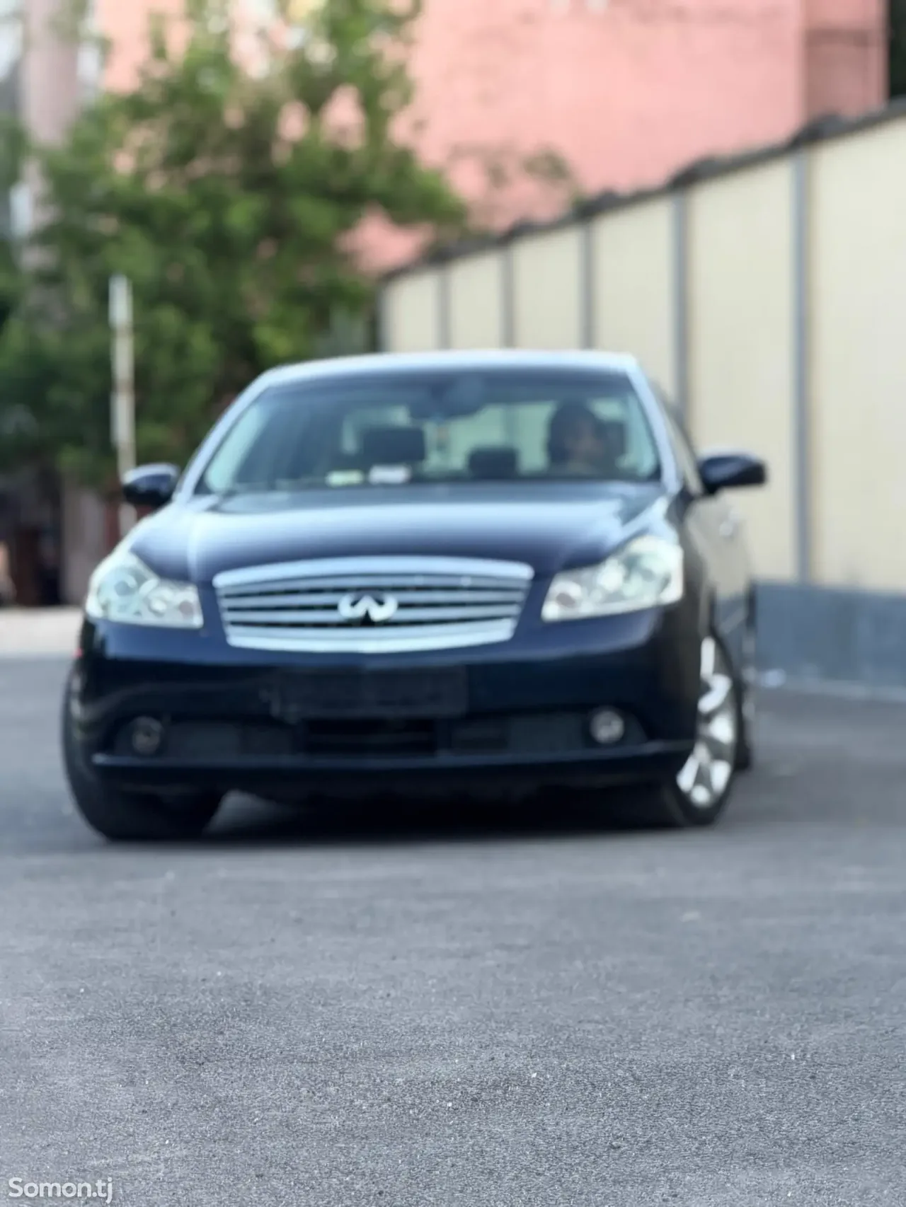 Infiniti M series 2005 · 3.5 AT