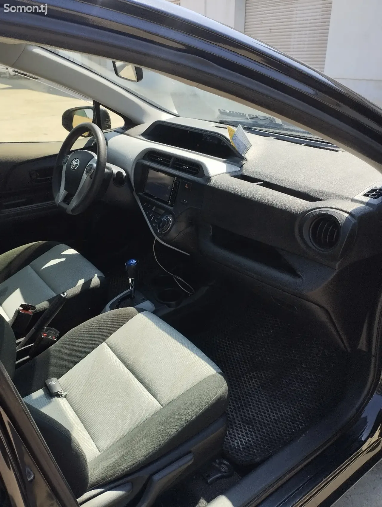 Toyota Aqua 2016 · 1.5 AT
