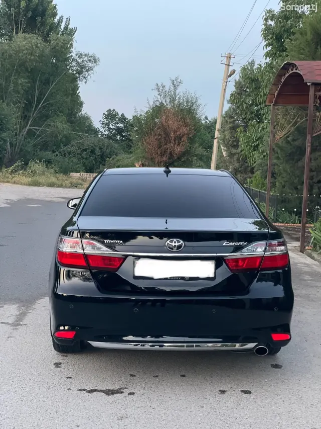 Toyota Camry 2016 · 2.5 AT