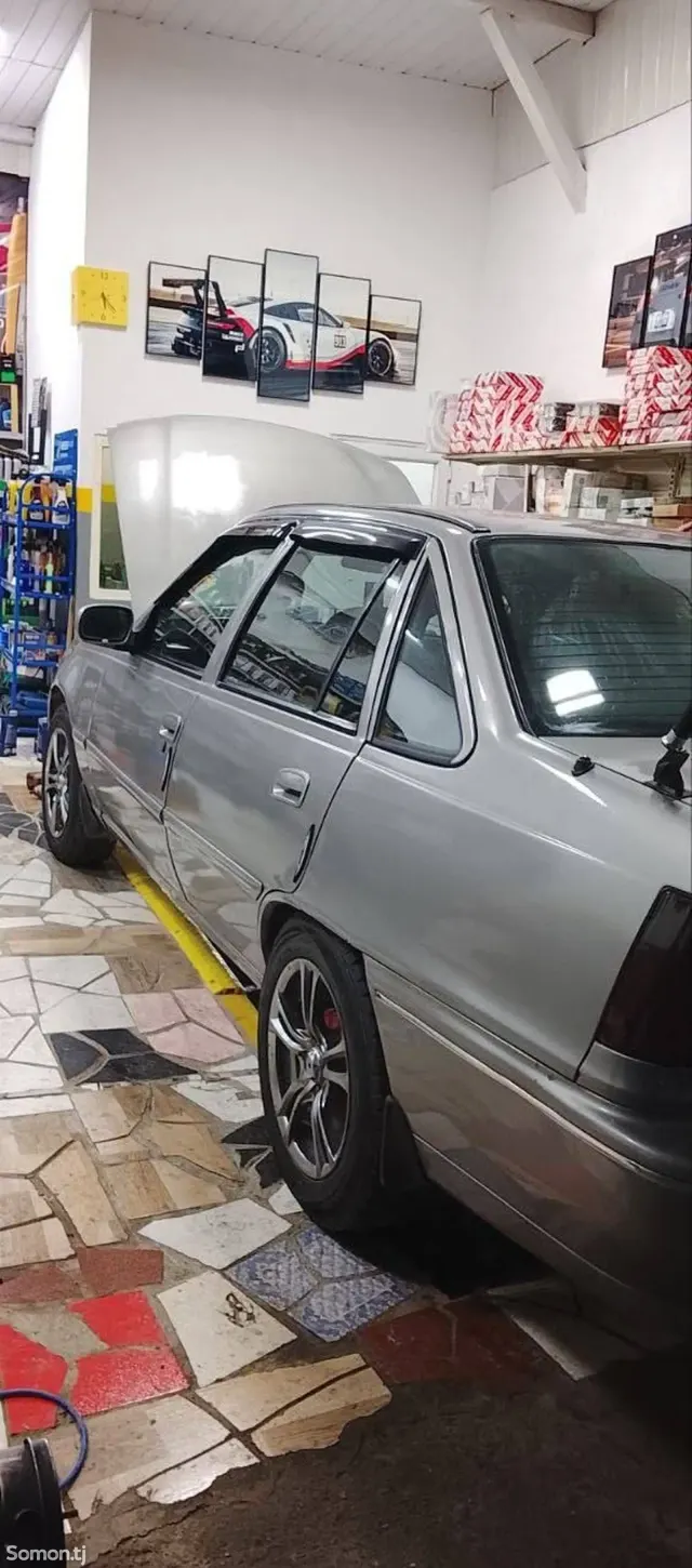 Daewoo Nexia 1994 · 1.6 MT