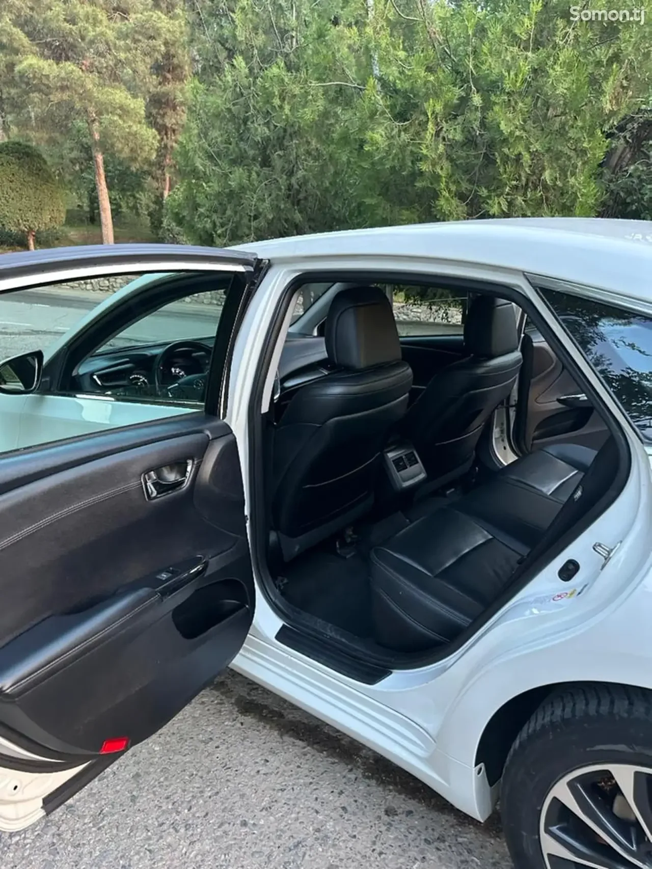 Toyota Avalon 2018 · 2.5 AT