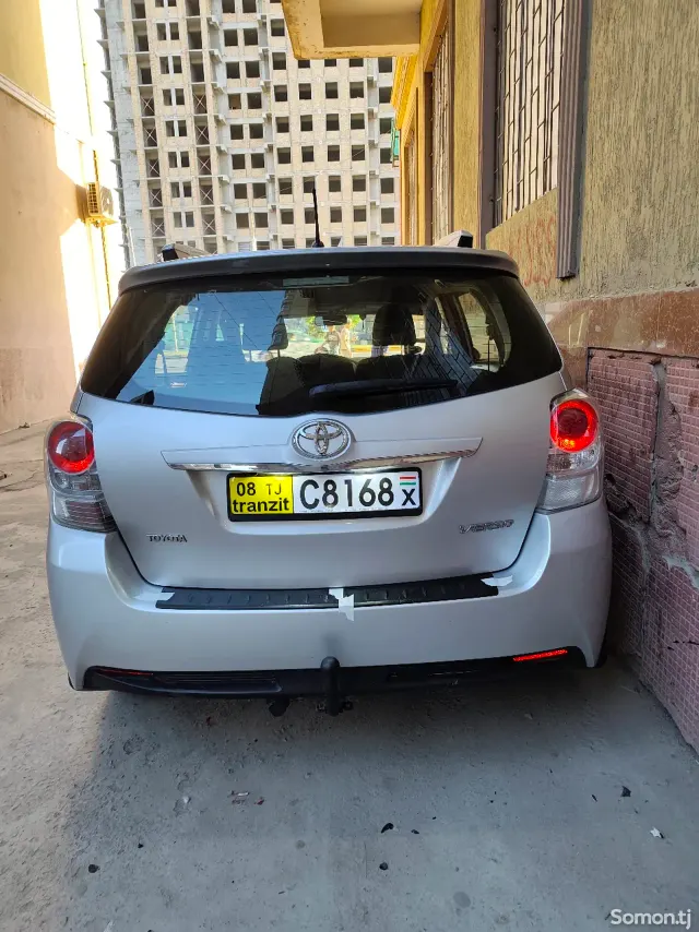 Toyota Verso 2014 · 1.6 MT