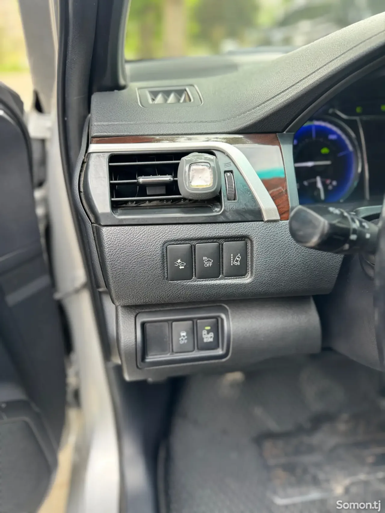 Toyota Camry 2015 · 2.5 AT