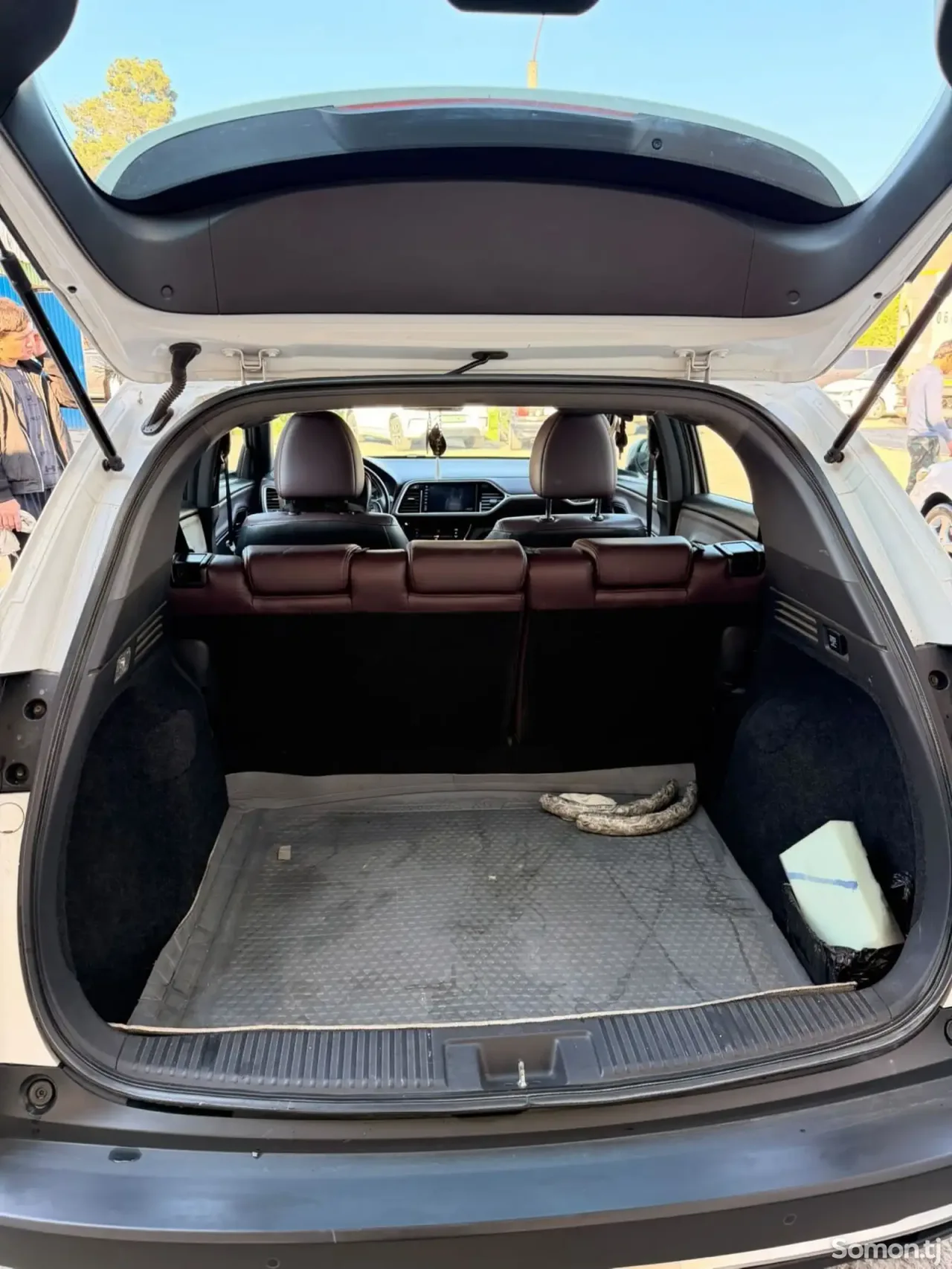 BYD E2 2022 · 6.5 AT
