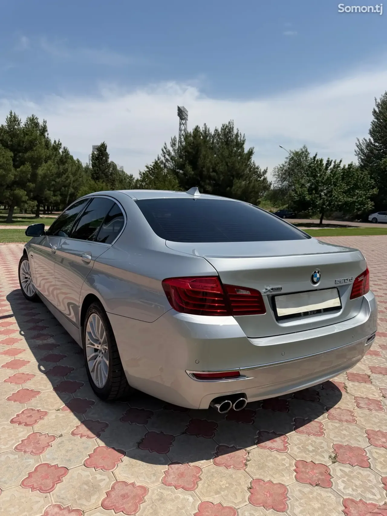 BMW 5 series 2015 · 2.0 AT