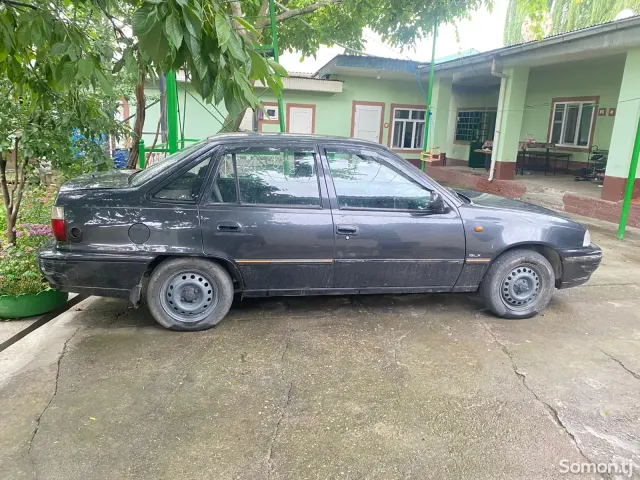 Daewoo Nexia 1996 · 1.6 MT