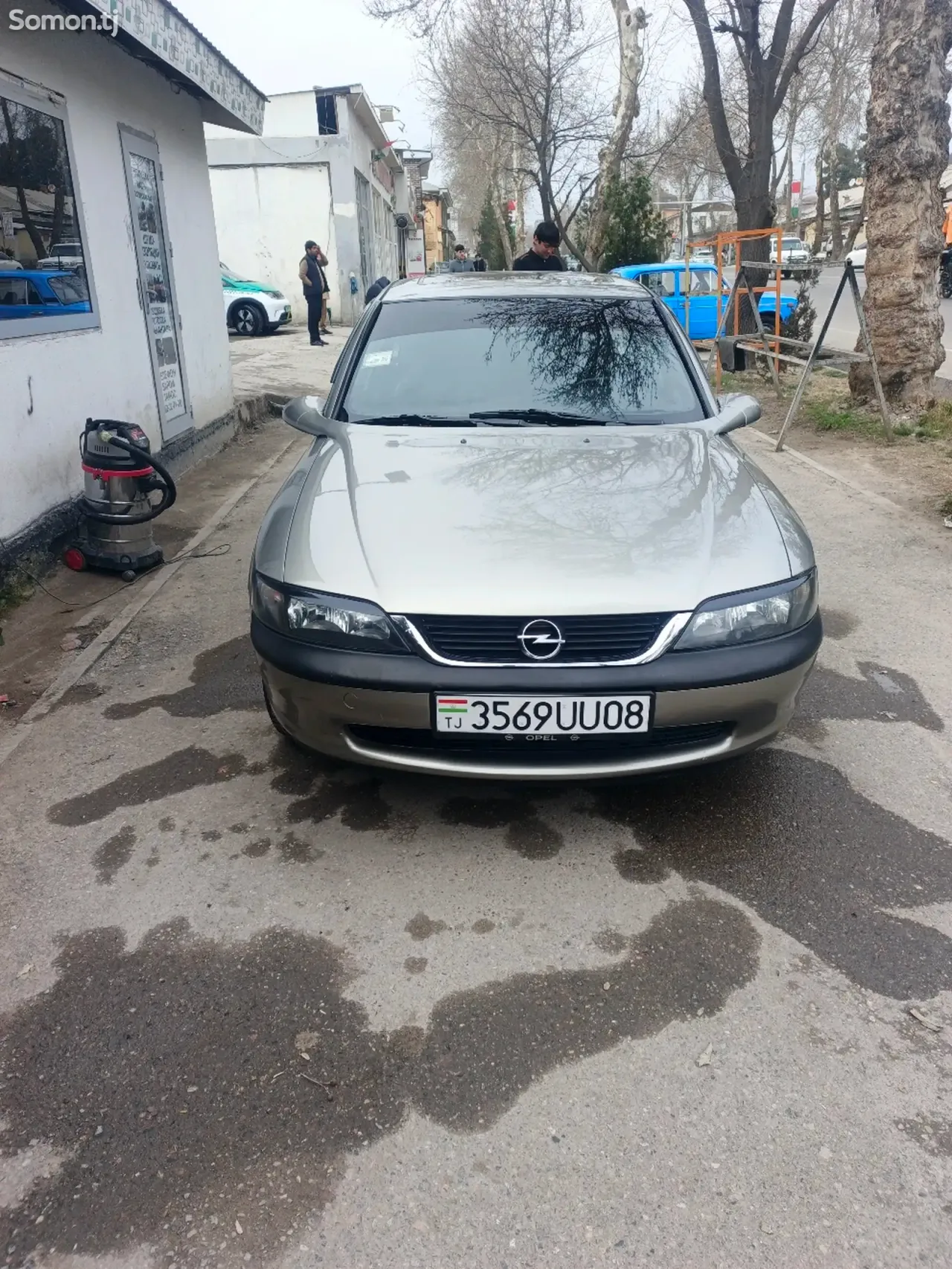 Opel Vectra B 1996 · 1.6 MT