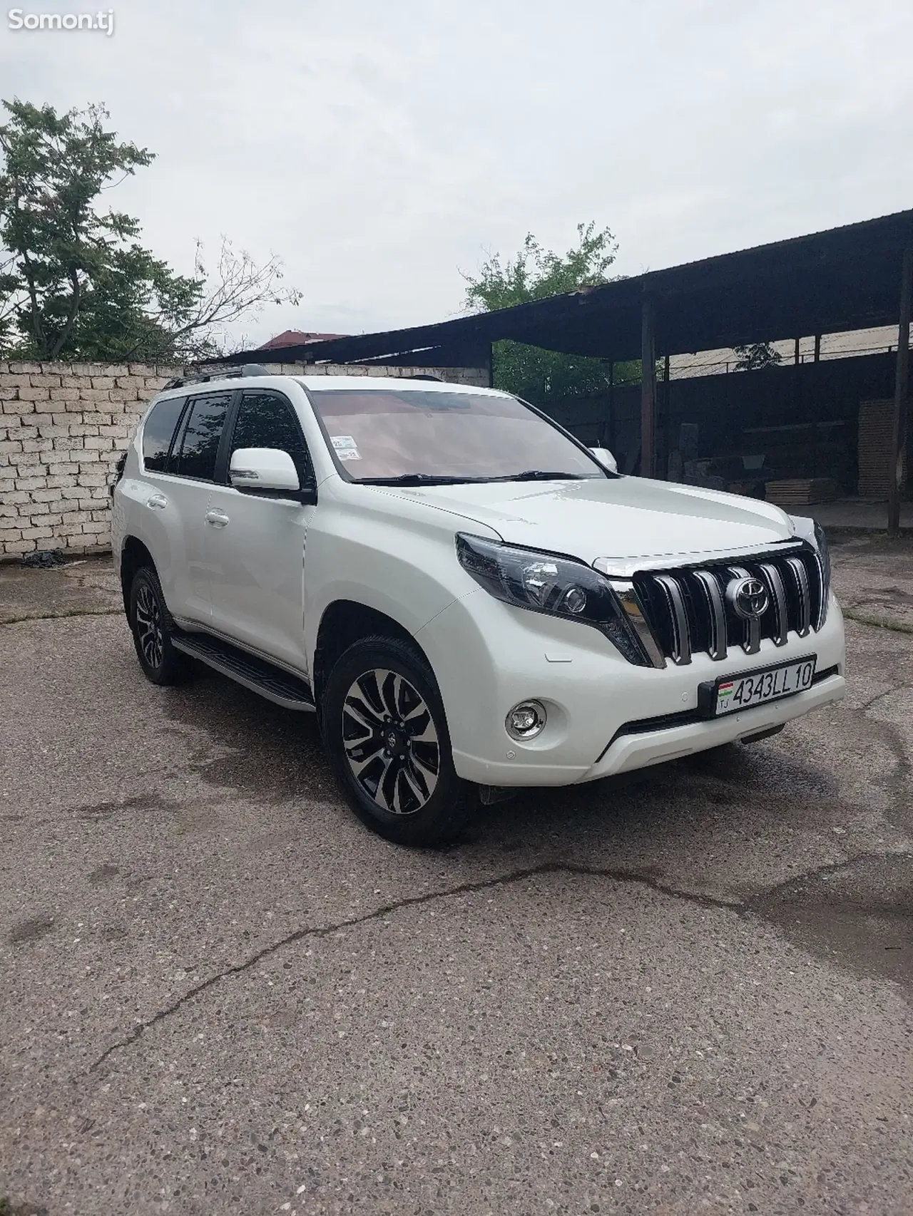 Toyota Land Cruiser Prado 2017 · 3.0 AT