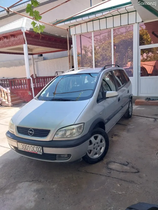 Opel Zafira 2002 · 1.8 MT