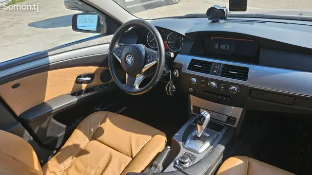 BMW 5 series 2009 · 2.0 AT
