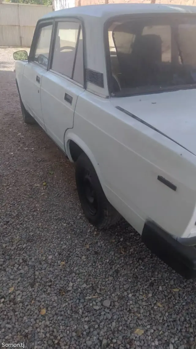 Lada (ВАЗ) 2107 1999 · 1.6 MT