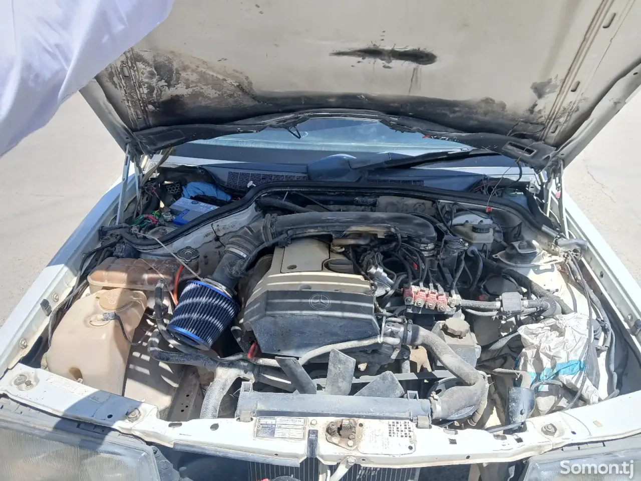Mercedes-Benz W201 1989 · 2.0 MT