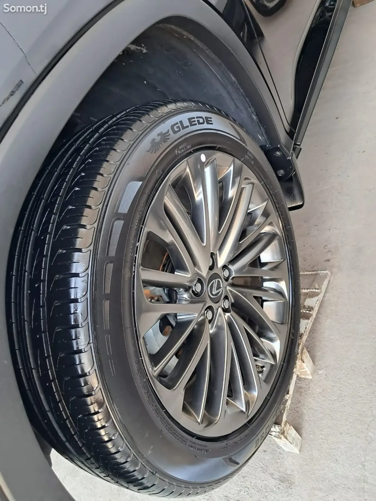 Lexus RX series 2018 · 2.0 AT