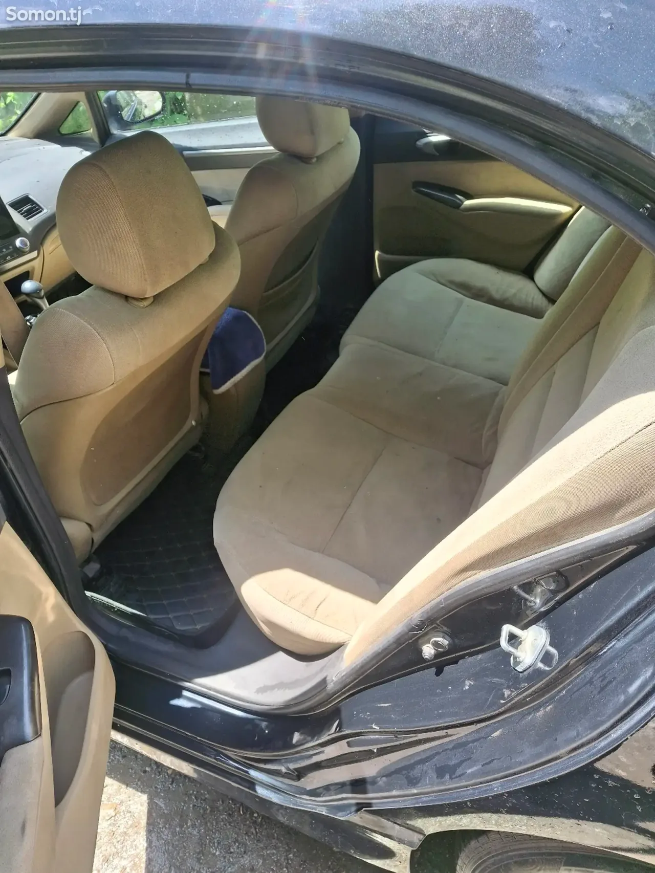 Honda Civic 2006 · 1.8 AT