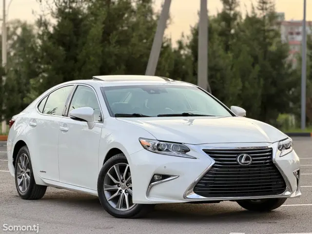 Lexus ES series 2016 · 2.5 AT