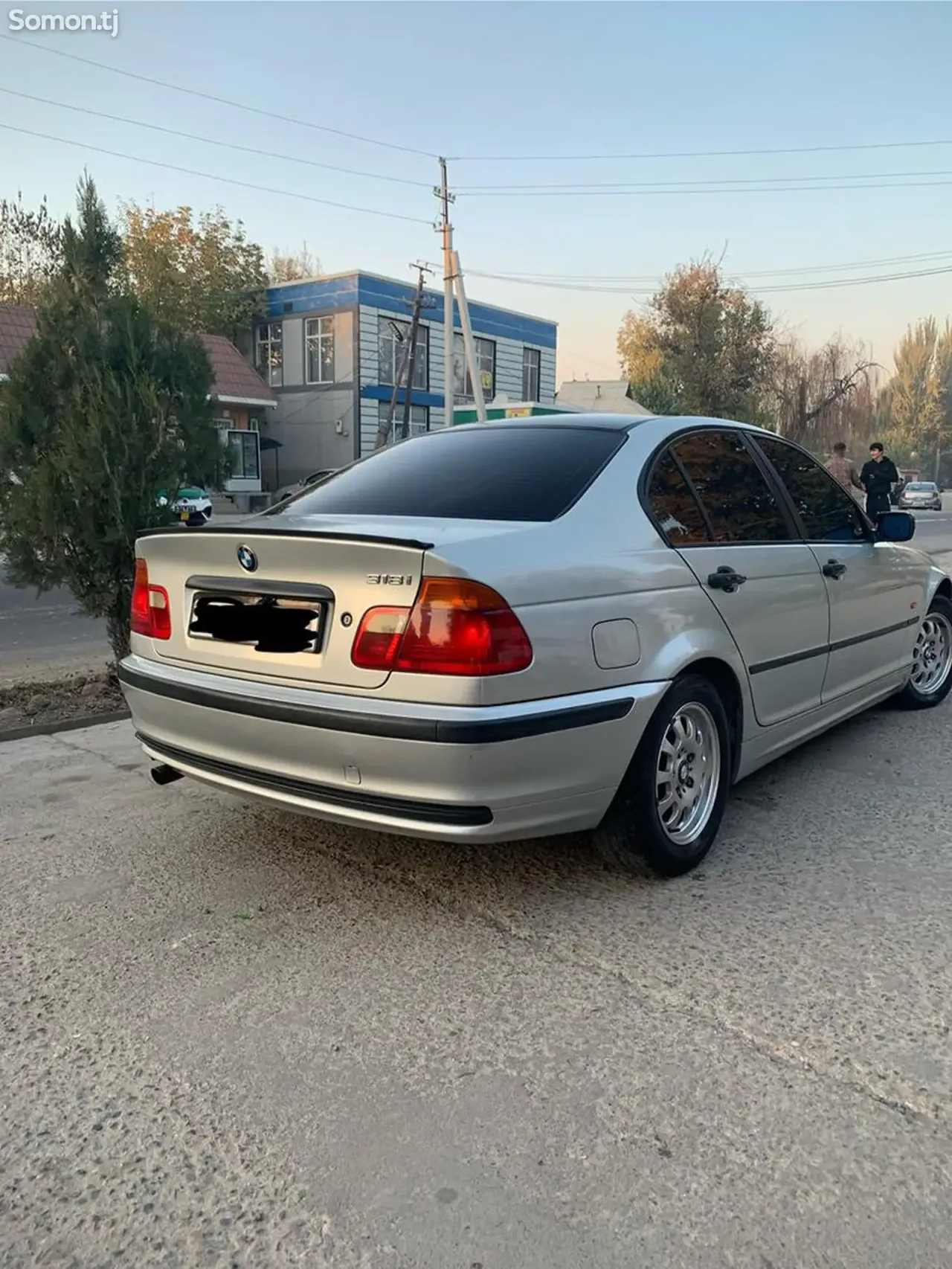BMW 3 series 2000 · 1.8 MT