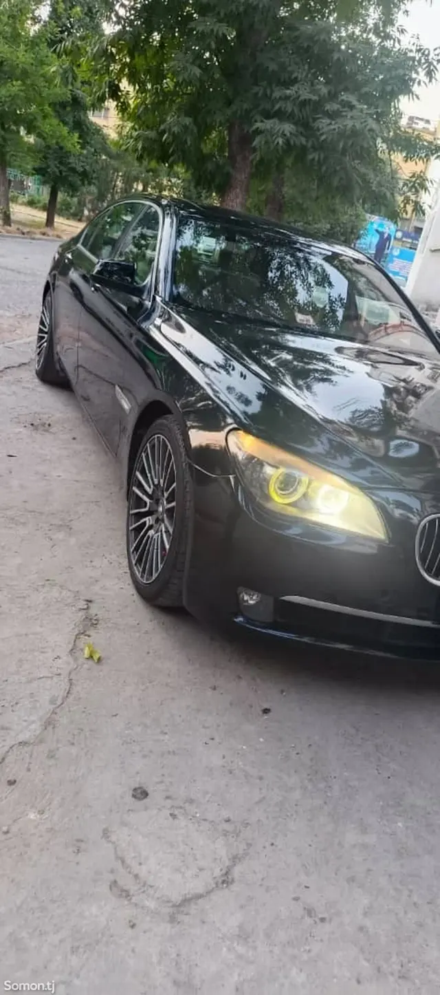 BMW 7 series 2011 · 4.4 AT
