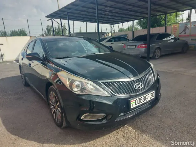 Hyundai Grandeur 2015 · 3.0 AT