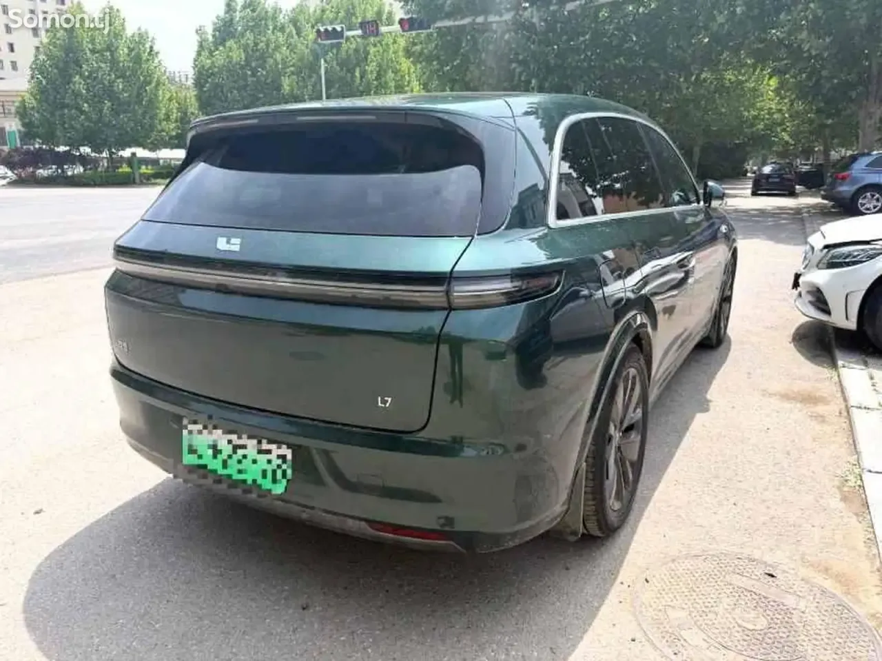 Li Auto (Lixiang) L6 2023 · 1.5 AT