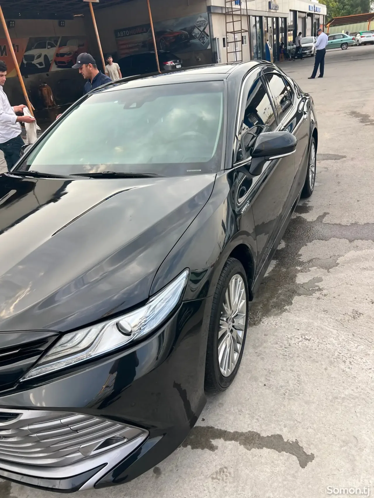 Toyota Camry 2019 · 2.5 AT