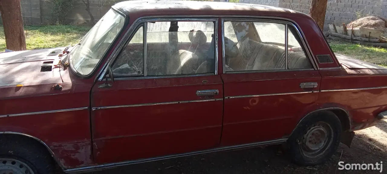 Lada (ВАЗ) 2103 1973 · 1.1 MT