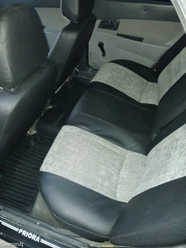 Lada (ВАЗ) Priora 2009 · 1.7 MT