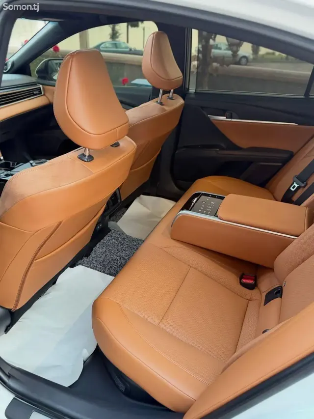 Toyota Camry 2026 · 2.5 AT
